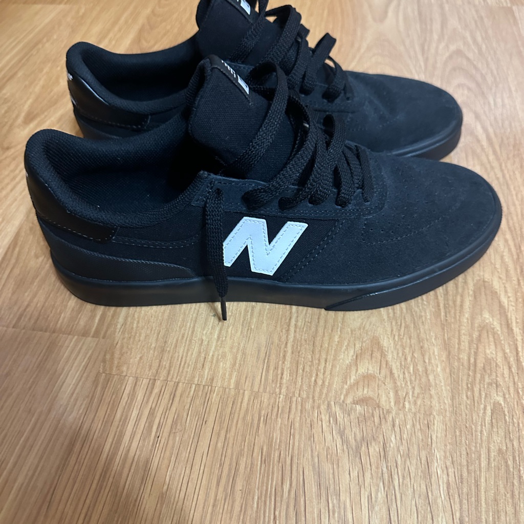New Balance 272